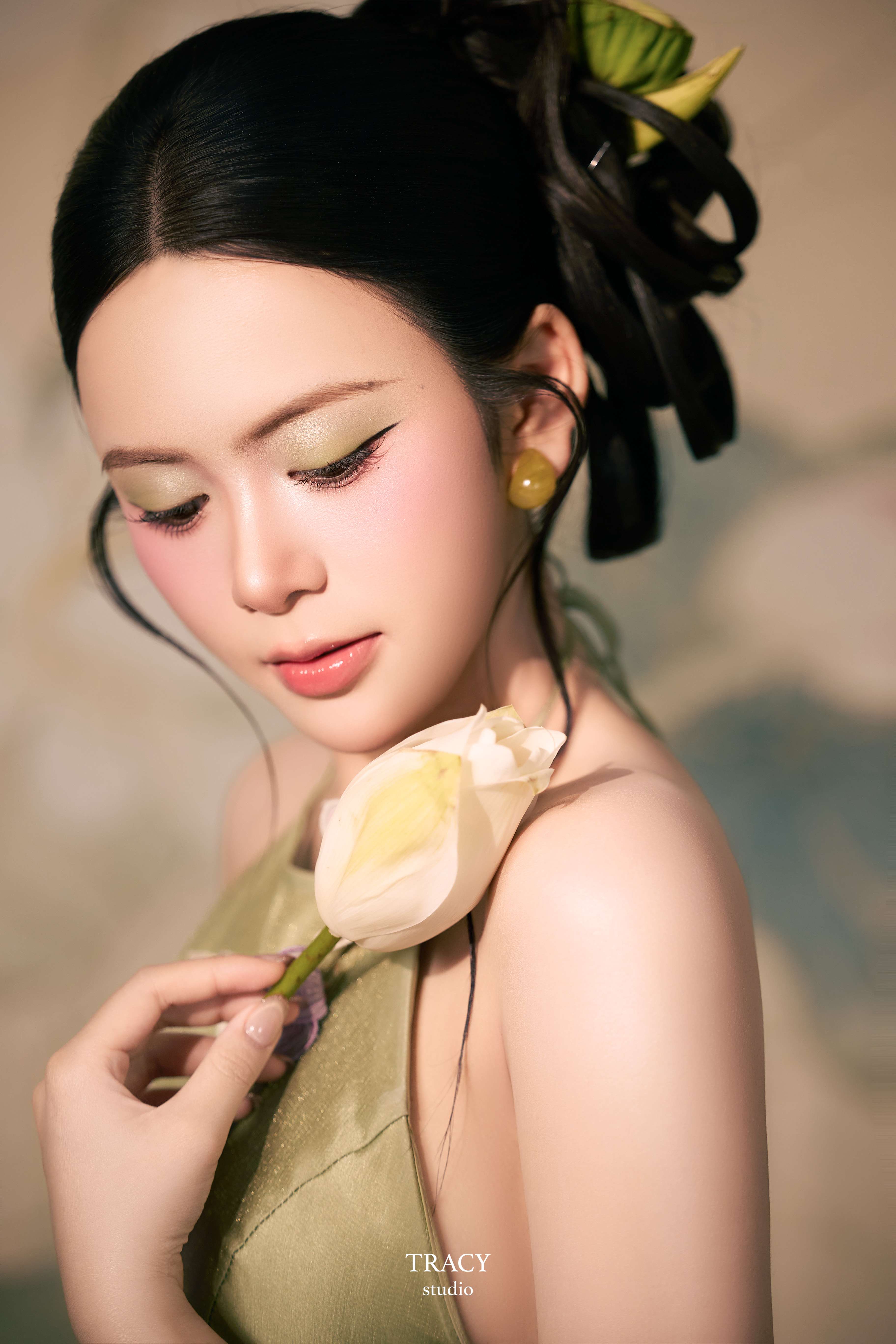 frontend/img/gallery/concept-sen/tracy-studio-chup-sen-phuong-thanh (8).jpg